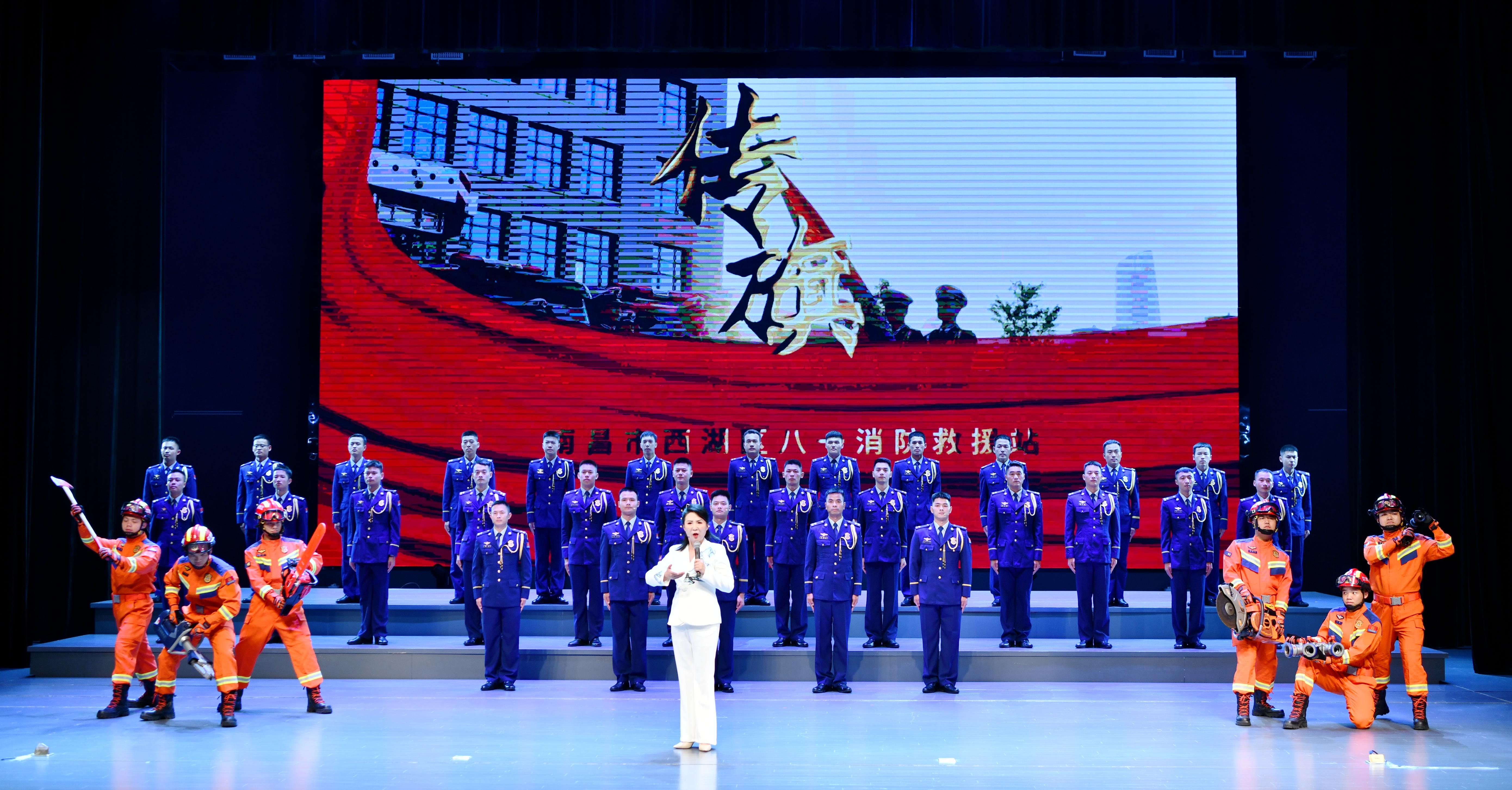 “青春曲韵 军旗飘扬”优秀青年曲艺演员八一献礼主题晚会举行“青春曲韵 军旗飘扬”优秀青年曲艺演员八一献礼主题晚会举行