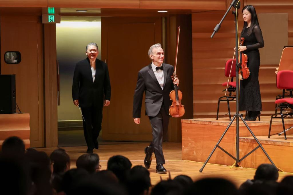 一场断弦事故成为古典乐现场的试金石